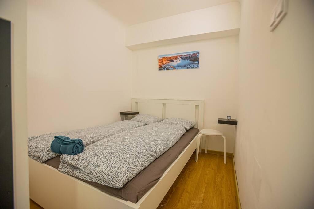 Cute Gallery Flat In Dob Str, Mars Budapest Exterior foto